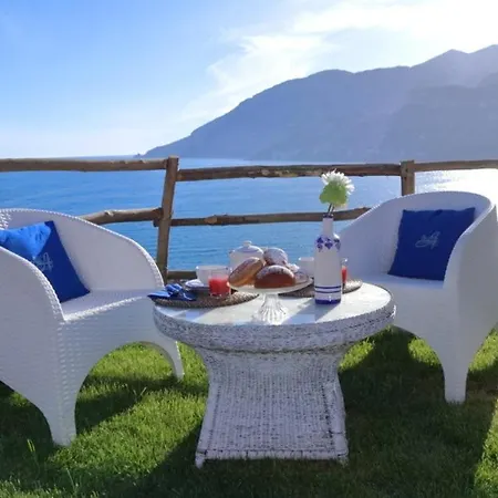 Villa Egia Vila *